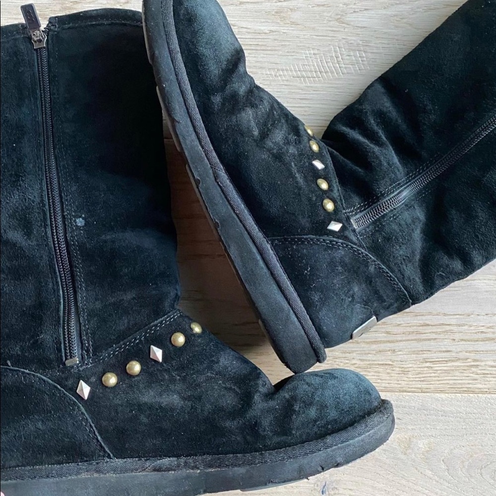 Uggs - image 4